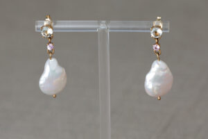 Sapphire and amethyst pearl drop earring