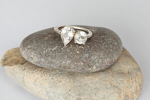 White topaz “toi et moi” ring