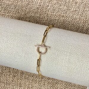 Yellow gold paperclip chain bracelet